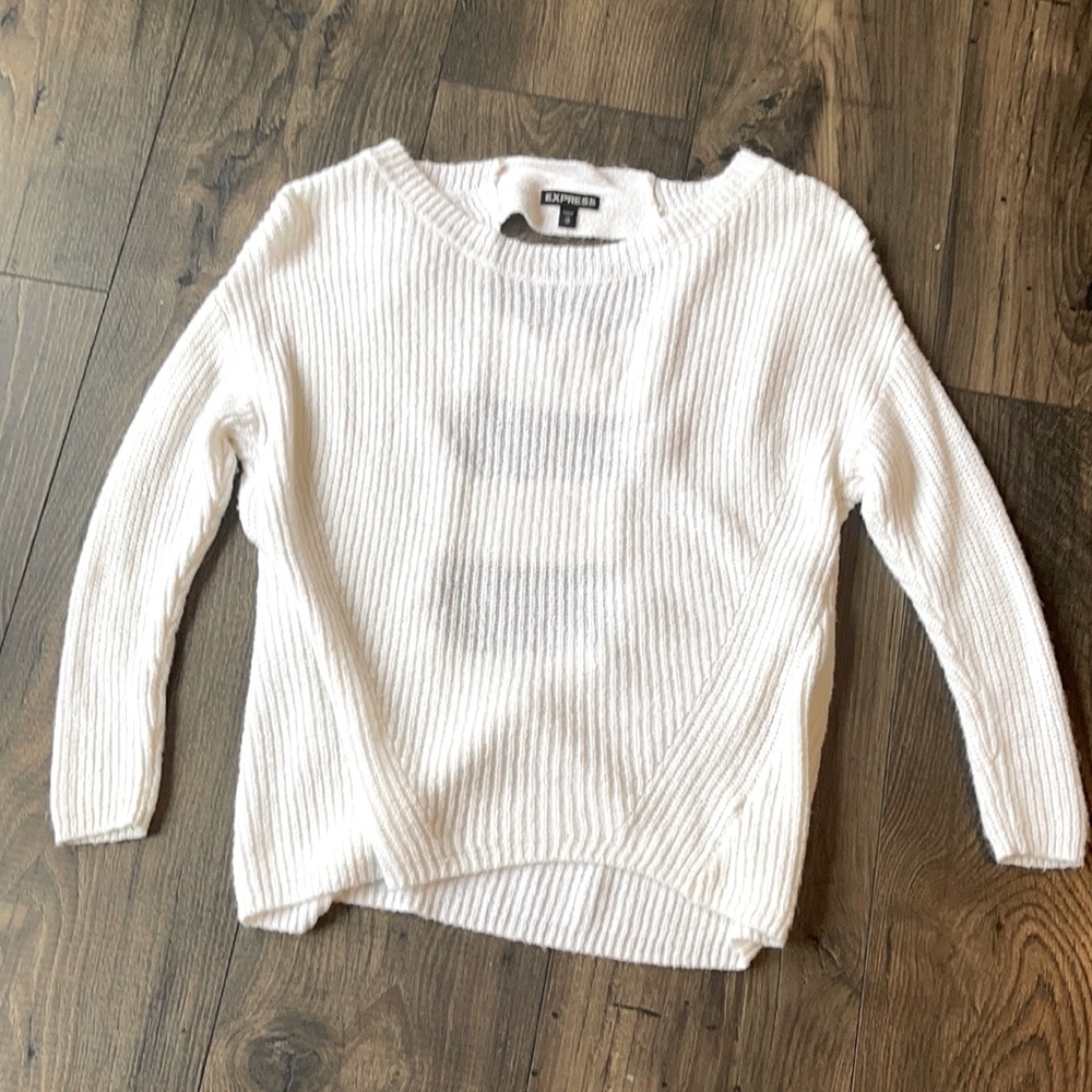 Open back light sweater